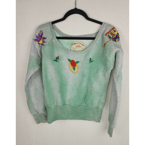California Vintage Tops - California vintage women's M Costa Rico sweatshirt with embroidery.